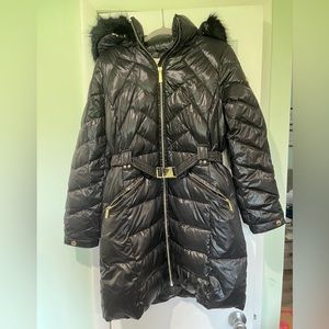 Women’s Michael Kors puffer jacket with fur